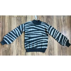 NWT Aqua Cashmere Zebra Stripe Gray Sweater Sz Small